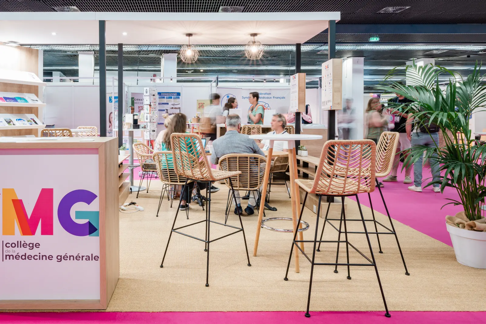 Stand d'exposant photographié sur un salon professionnel